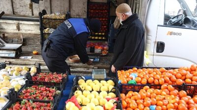 Kartepe’de Pazar Kontrolleri Devam Ediyor