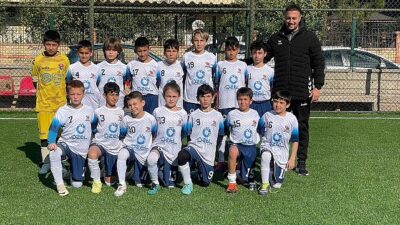 Kemer Belediyespor U11 birinci maçını kazandı