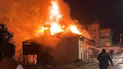 Kemer’de konut yangını