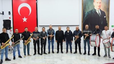 Kemer’den, Burdur Belediye Bando grubuna takviye