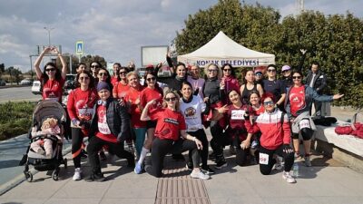 Konak’ta ‘Sevdiğine Koş’ ile her adım sevgiye atıldı
