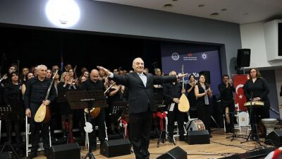 Korolar kulakların pasını sildi