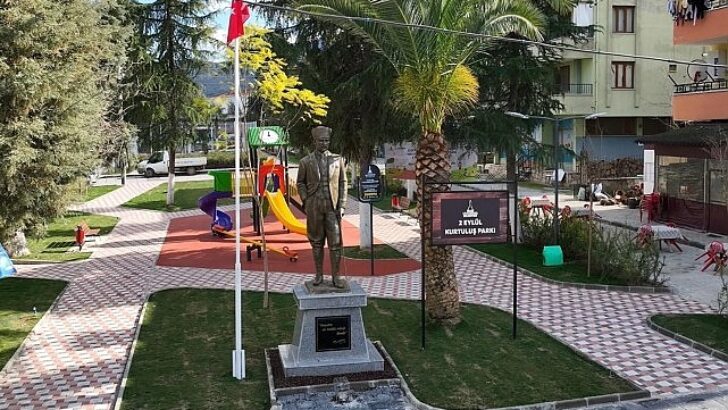 Kurtuluş Parkı yenilenen yüzüyle Beydağ’a nefes oldu