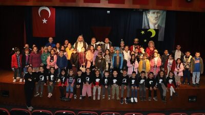 Lider Çerçioğlu Nazilili Çocukları Tiyatro İle Buluşturdu