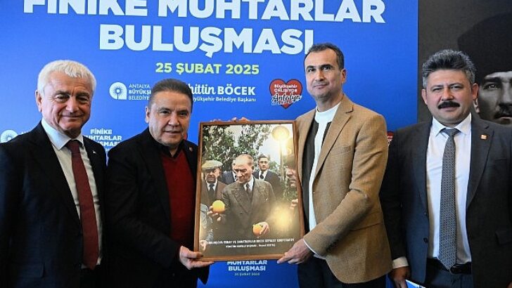 Lider Muhittin Böcek’ten Finike’ye ziyaret