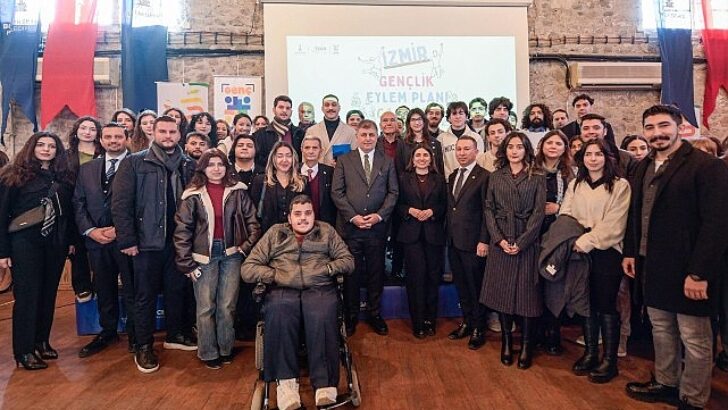 Lider Tugay Gençlik Hareket Çalıştayı’nın açılışında konuştu “Kafasında valizini toplayanlar var”