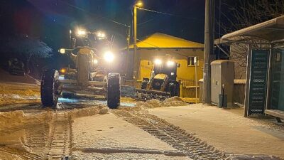 Nilüfer’de ekipler karla mücadele için görev başında