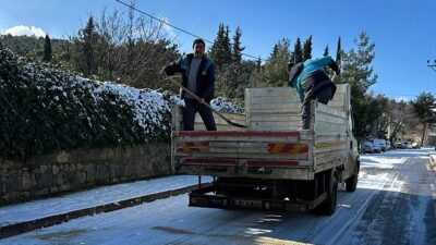 Nilüfer’de yolların açılması için gruplar seferber oldu