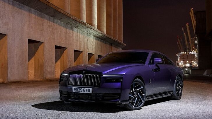 Rolls-Royce’dan güçlendirilmiş alter egolu Black Badge Spectre