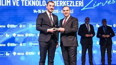 Sanayi ve Teknoloji Bakanı Kacır’dan Konya Bilim Merkezi’ne “En Yeterli Yenilikçi Uygulamalar” Mükafatı