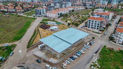 Seferihisar Belediyesi, Karakayalar Pazar Yeri’ni hizmete açıyor.