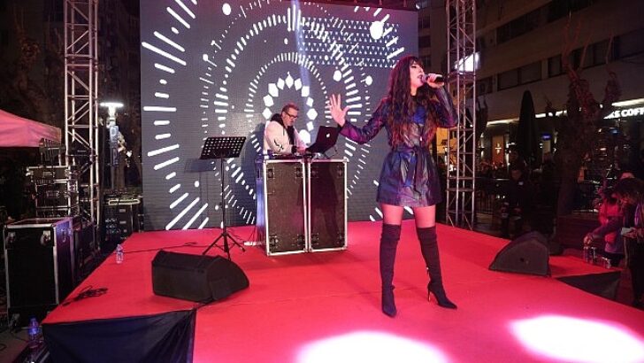 Sevginin günü Konak’ta Love Fest ile kutlandı