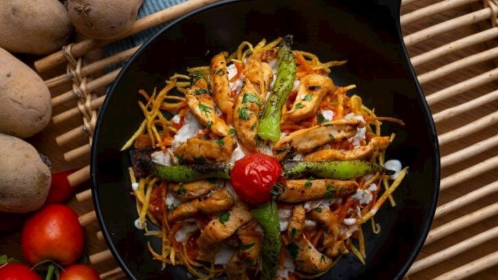 Tavuklu Çökertme Kebabı