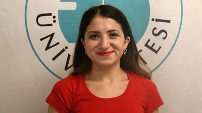 Uzmanlardan ailelere uyarı! Fazla YouTube izlemek, çocuğu toplumsal hayattan izole ediyor!