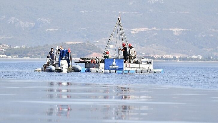Zelzeleye dirençli İzmir için dönüşüm başlayacak