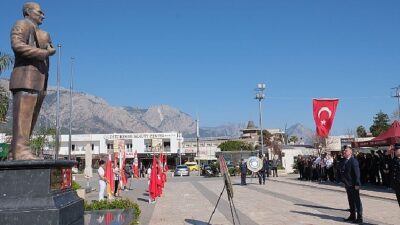 18 Mart Çanakkale Deniz Zaferi ve Şehitleri Anma Günü münasebetiyle Kemer’de merasim düzenlendi