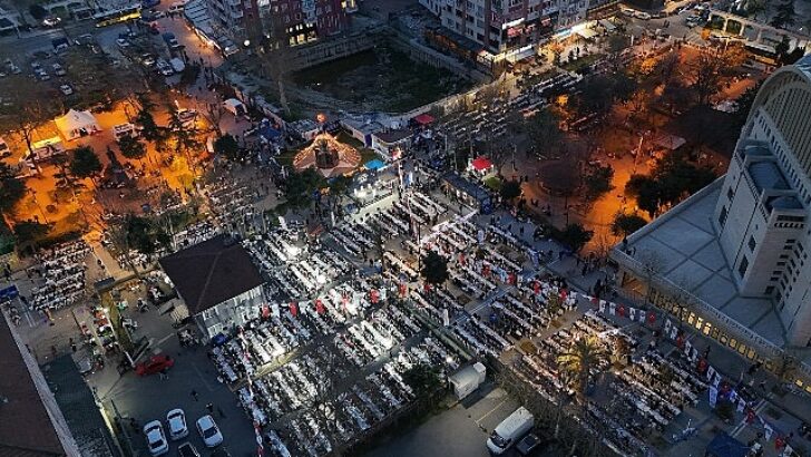 Avcılar’da Kadir Gecesi’nde Büyük İftar Buluşması