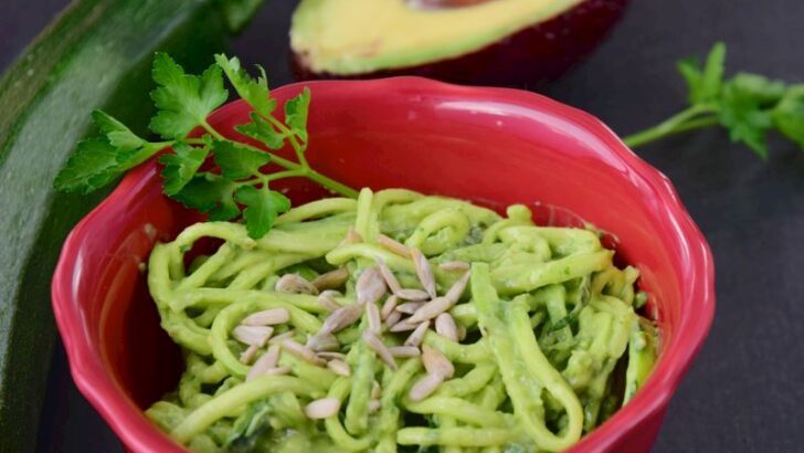 Avokadolu Kabak Spagetti