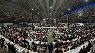 Balçova’da binlerce kişi iftar sofrasında buluştu