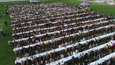 Bayındır Belediyesi Kadir Gecesi’nde İftar Yemeği Düzenledi