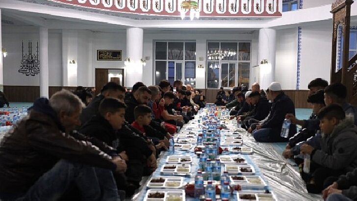 Birinci iftar kardeş kent Asenovgrad’da