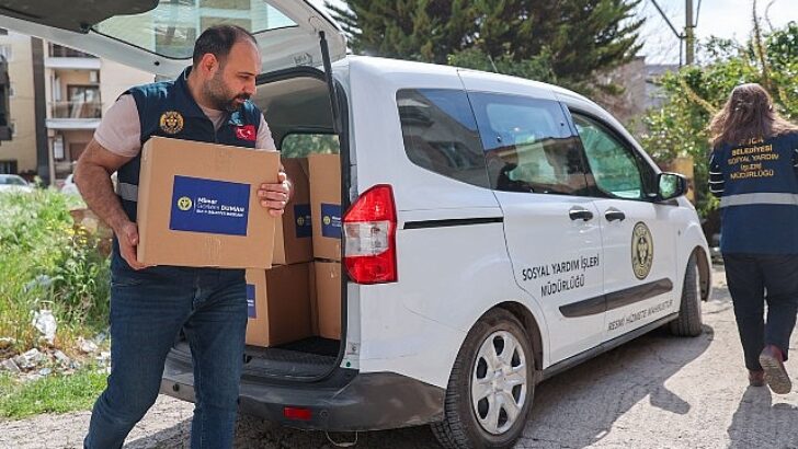 Buca Belediyesi’nden muhtaçlık sahiplerine Ramazan kolisi