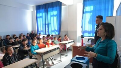 Burhaniye belediyesi’nden öğrencilere etraf eğitimleri sürüyor