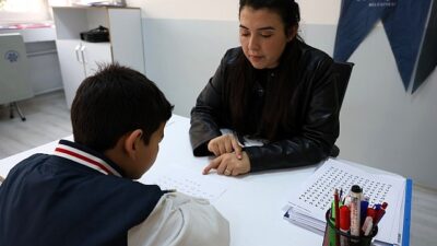 Büyükşehir Belediyesi Disleksi Merkezi Öğrencilerin Yanında