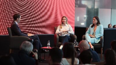 Doruğun İzinde: Sporun Bayan Kahramanları Memorial’da Buluştu