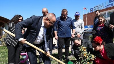 Down sendromlu çocuklar farkındalık gününde doyasıya eğlendi