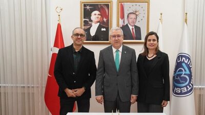 Egeli bilim takımı romatizmal hastalıkların tedavi sürecini destekleyen termal eldiven