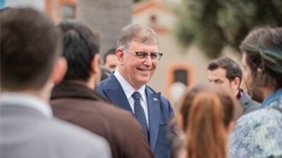 “İzmir Seninle” gençler için yola çıkıyor