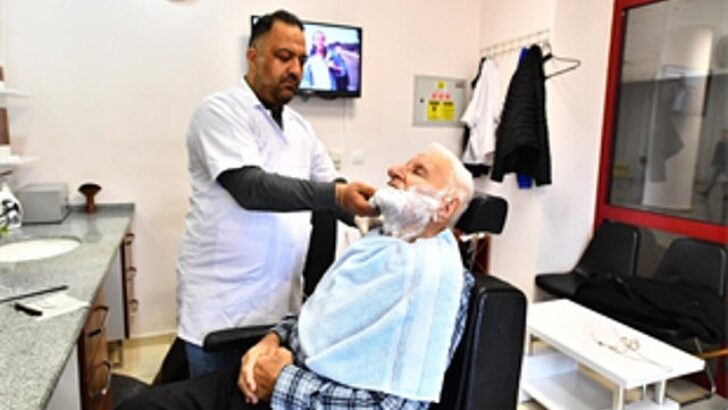 İzmir’in dört dörtlük hizmet veren huzurevi Türkiye’ye örnek