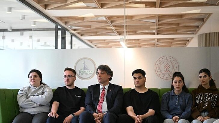 Kartepe’de 18 mart söyleşisi 