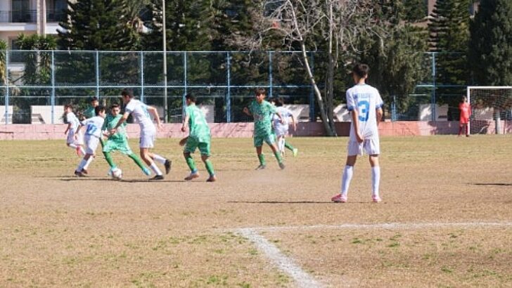 Kemer Belediye Merkez Spor gol oldu yağdı