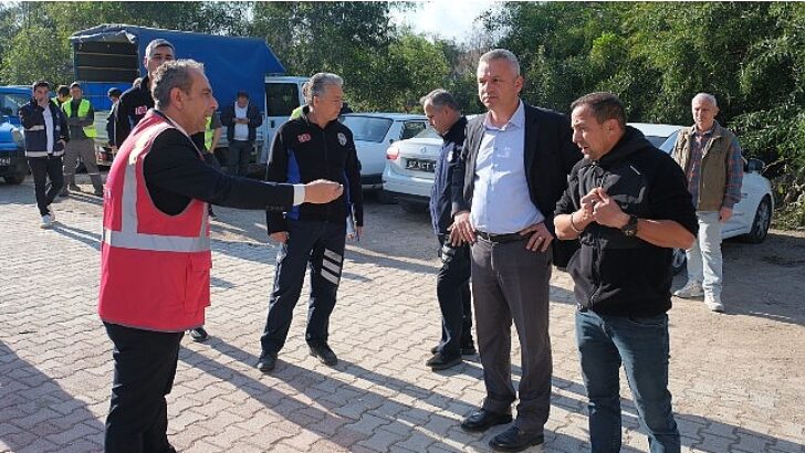 Kemer’de kaçak yapılar yıkılıyor