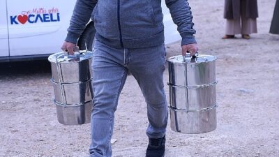 KO-MEK Hurması, Ayşe Teyze’ye yardım elini uzattı