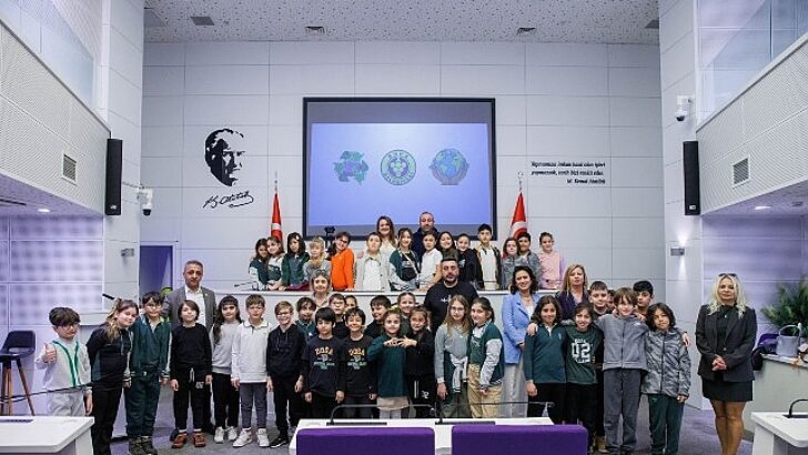 Lider Görkem Duman, Bucalı çocukları makamında ağırladı
