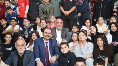 Lider İbrahim Sandıkçı Öğrencilerin İftar Heyecanına Ortak Oldu