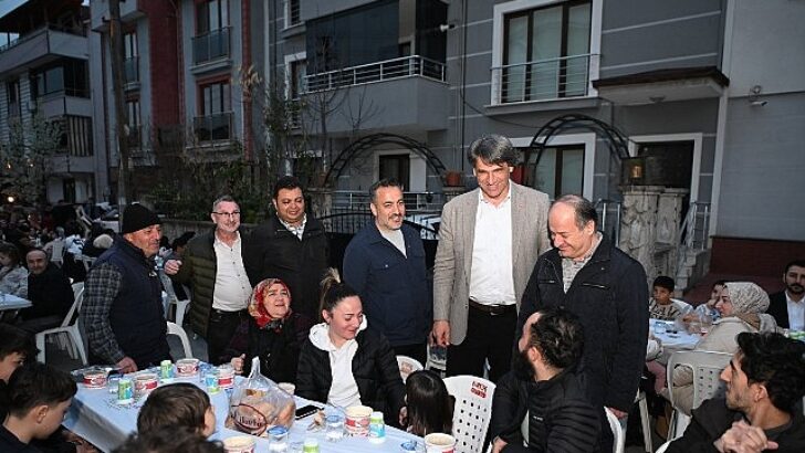 Lider Kocaman, İftar Sofralarında