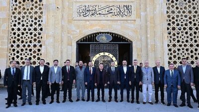 Lider Muhittin Böcek vatandaşlarla bayramlaştı