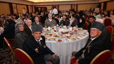 Manisa Büyükşehir Ramazan’ın Son İftarında Şehit Aileleri ve Gazileri Ağırladı