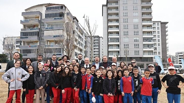 Nilüfer’de fidanlar toprakla buluştu