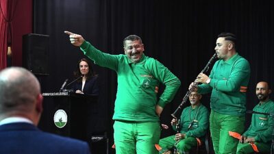 Paklık emekçileri konser verdi dinleyenler hayran kaldı