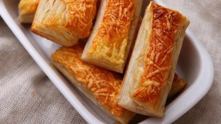 Pırasalı Milföy Böreği