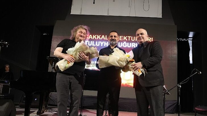 Piyanist Tuluyhan Uğurlu’dan çanakkale zaferi konseri