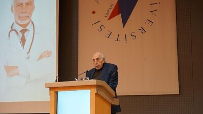 Prof. Dr. Selçuk Erez’den geleceğin tabiplerine tavsiye