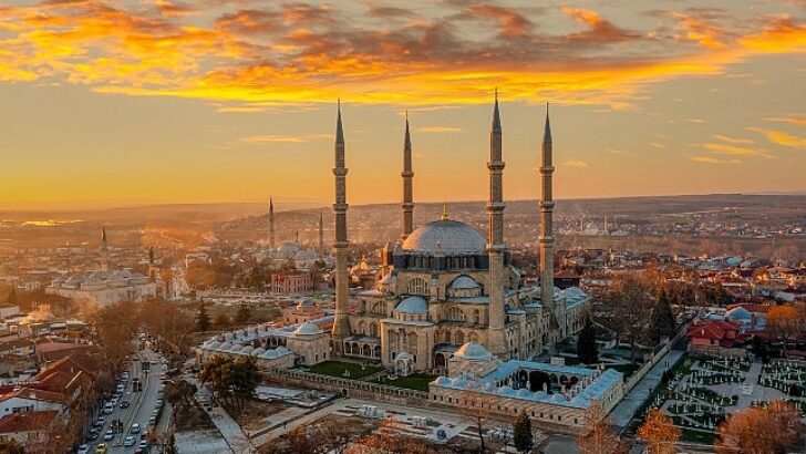 Ramazanda Maneviyatı Yaşamak İçin Gidilecek 5 Kent