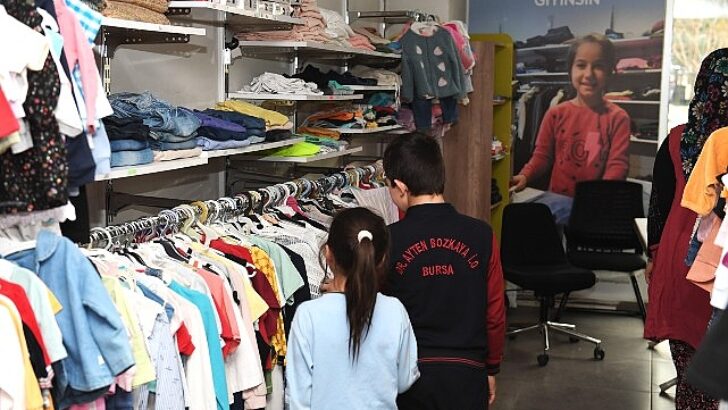 Sevgi Mağazası’ndan çocuklara bayramlık kıyafet 