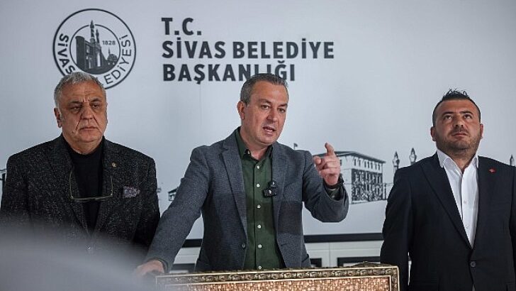 Seyyar Satıcının Dükkânı Çıktı…